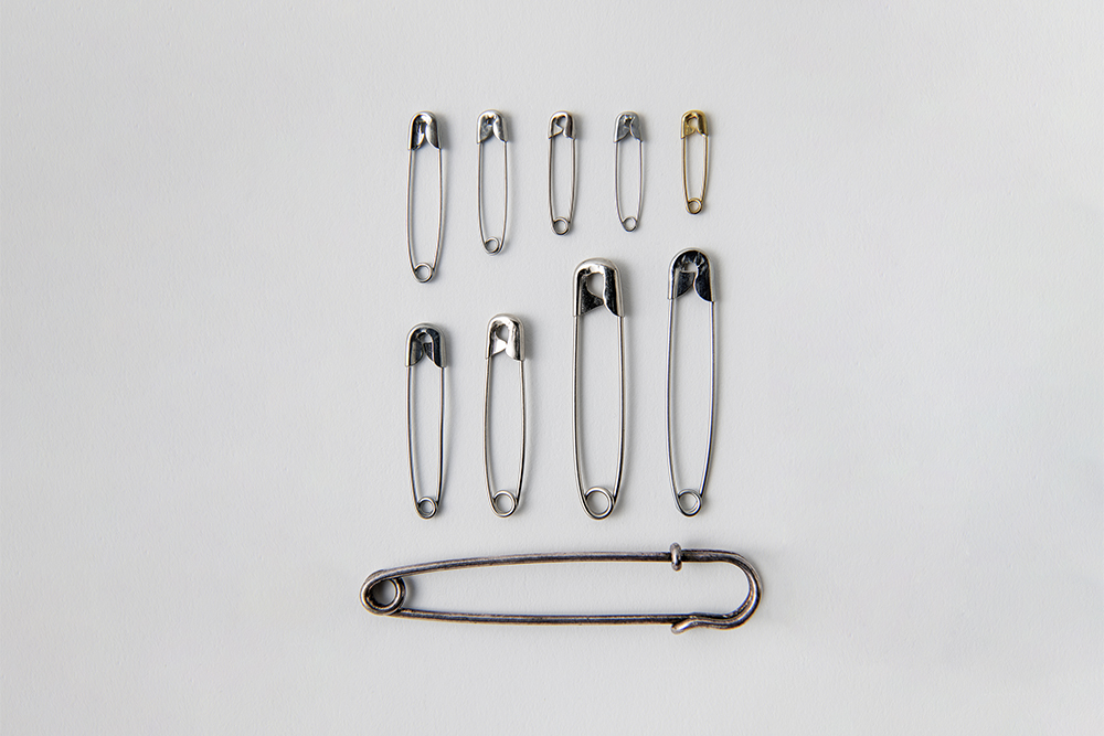 THE-SCHOOL-OF-MAKING-FOR-THE-LOVE-OF-TOOLS-SAFTEY-PINS-ASSORTED